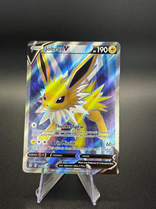 Jolteon V (177) — Evolving Skies — Near Mint